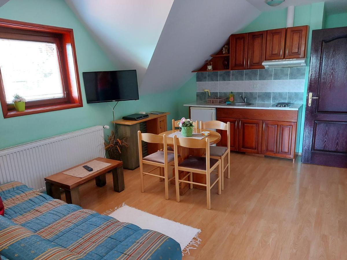 Apartments Madera ซลาตีบอร์ ภายนอก รูปภาพ