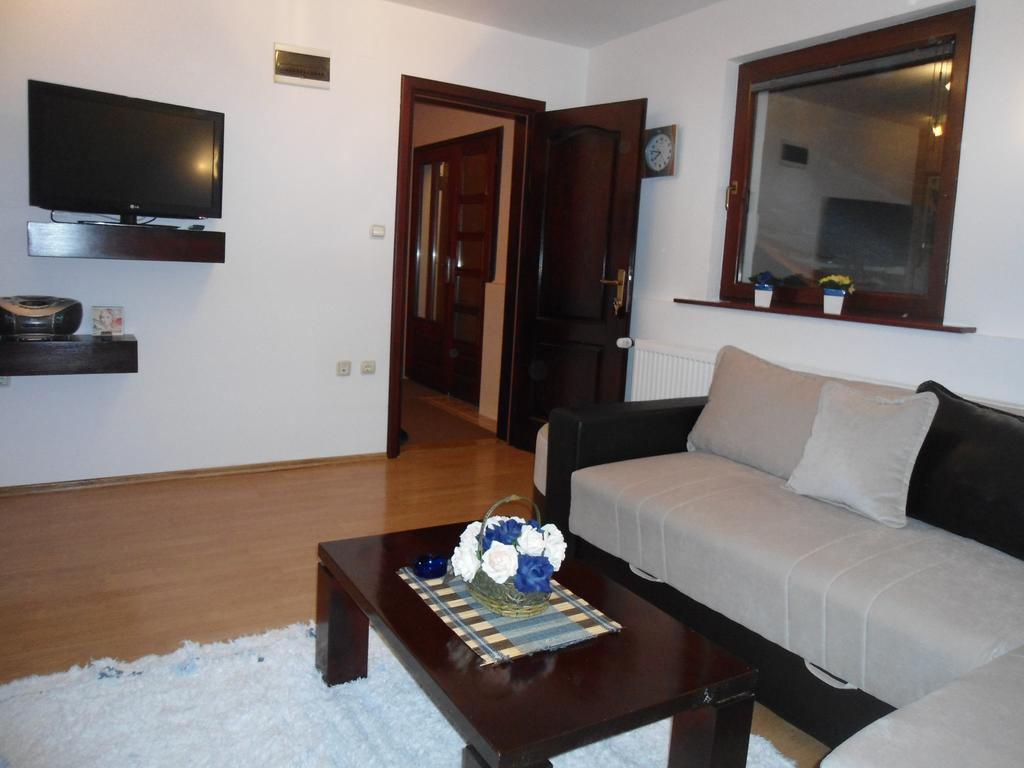 Apartments Madera ซลาตีบอร์ ภายนอก รูปภาพ