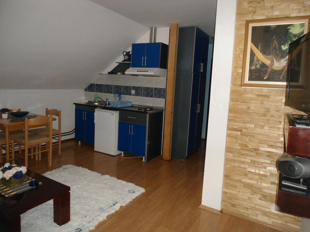 Apartments Madera ซลาตีบอร์ ภายนอก รูปภาพ